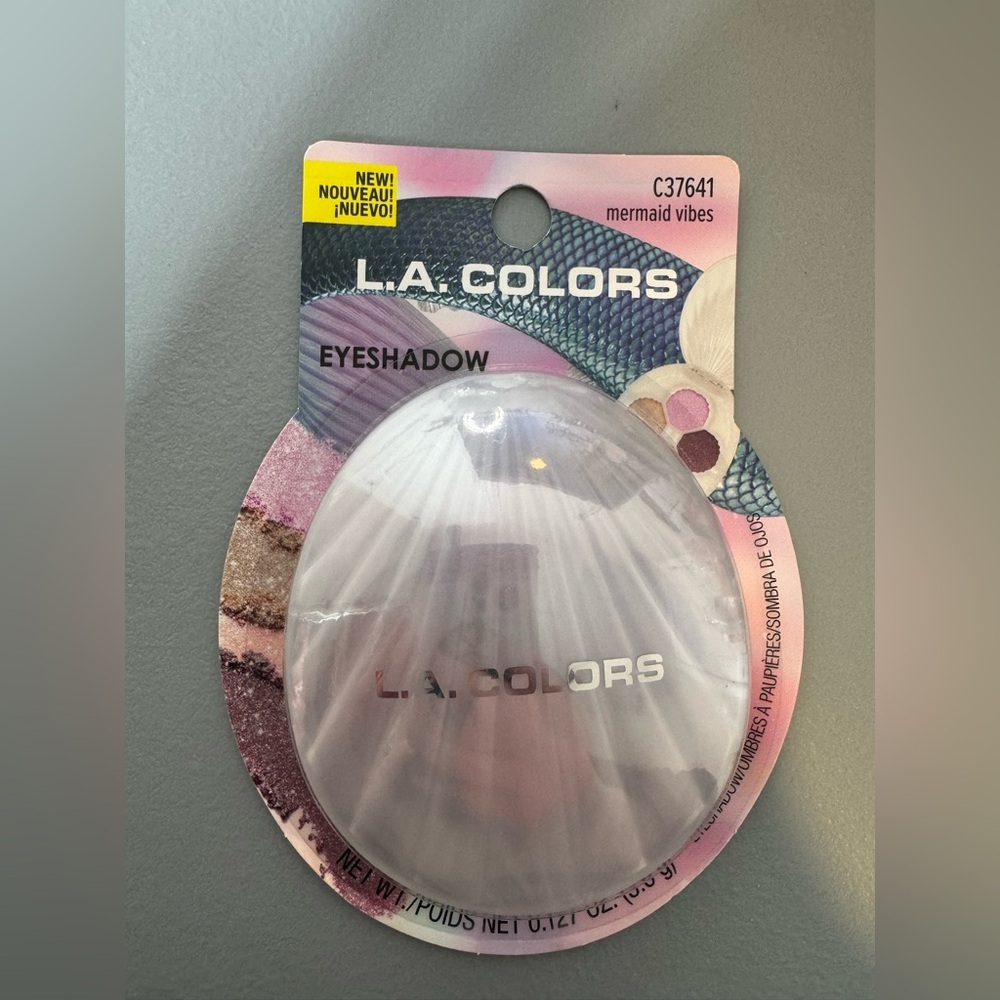 L.A. Colors seashell Eyeshadow Palette Mermaid Vibes